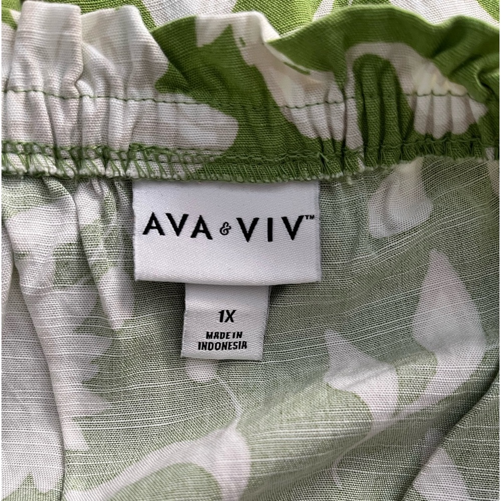 Ava and Viv, Green and White Floral. 1x. - Picture 3 of 3